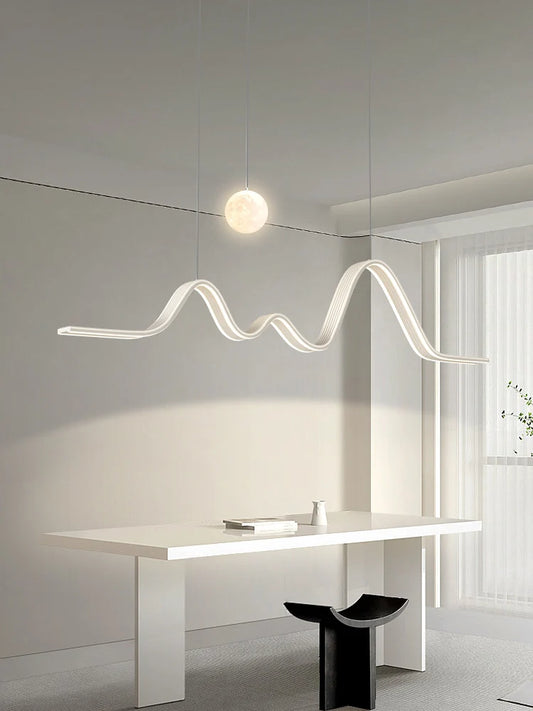 Albali Peaked Wave Globe Pendant Lamp